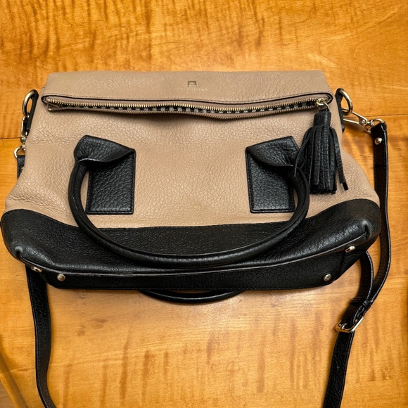 Kate Spade Purse - Picture 1 of 6